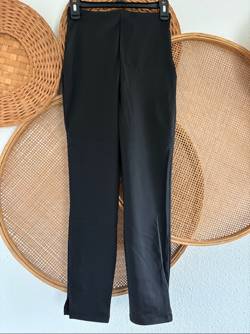 Express Body Contour Stretch Classic Black Straight-Leg Scuba Pants